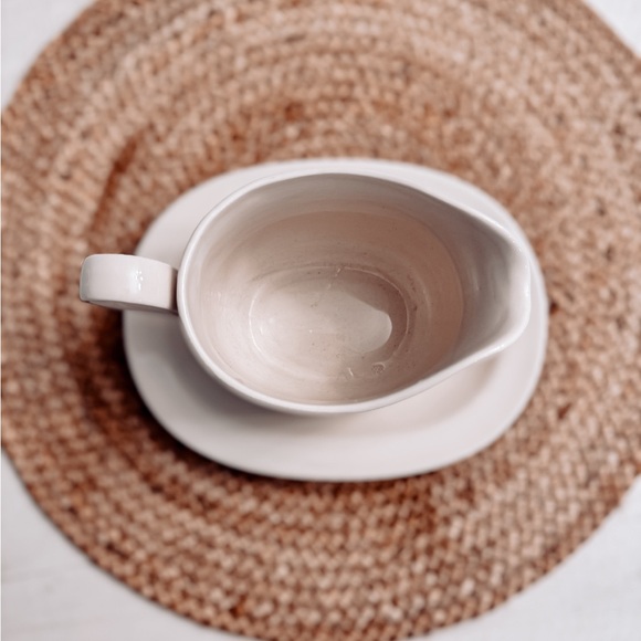 VINTAGE ABUNDANCE Corning Gravy Boat and Under-plate - Picture 5 of 6